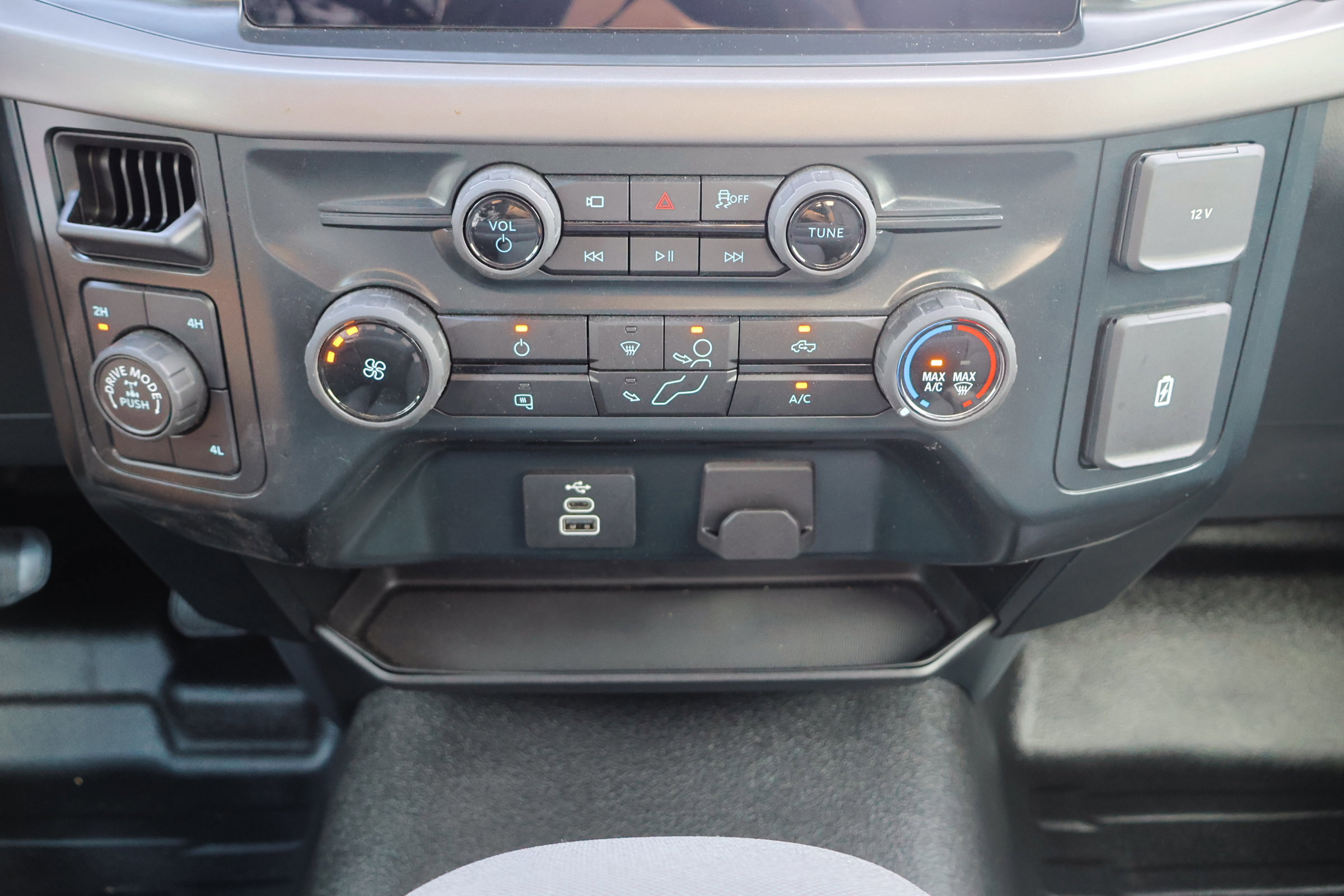 Certified 2025 Ford F150 XL image 22