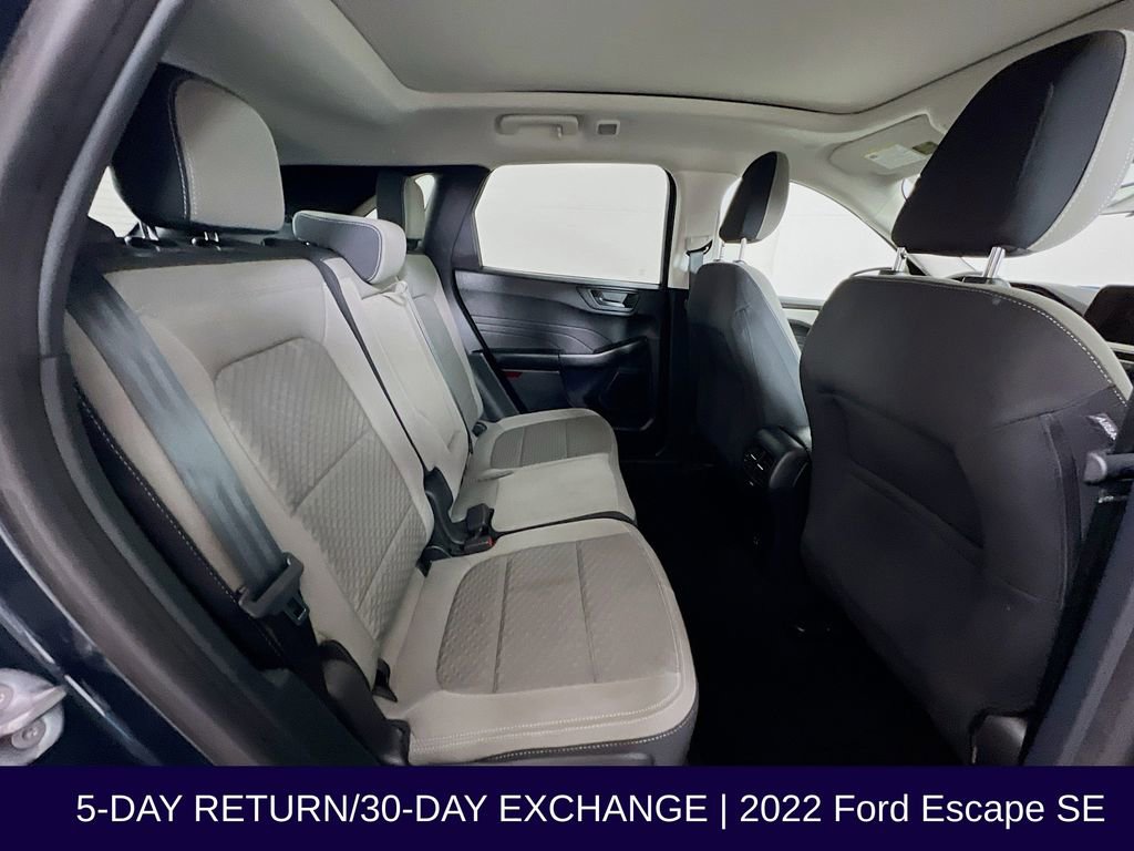 Certified 2022 Ford Escape SE w/ SE Sport Appearance Package AWD/4WD image 32