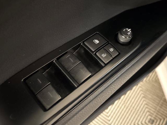 Used 2025 Toyota Camry LE w/ Convenience Package FWD image 16