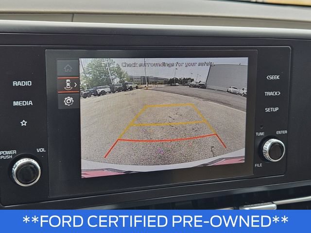 Used 2024 Kia Carnival LX FWD image 29