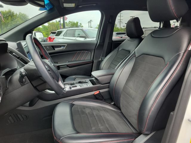 Certified 2024 Ford Edge ST-Line AWD/4WD image 9