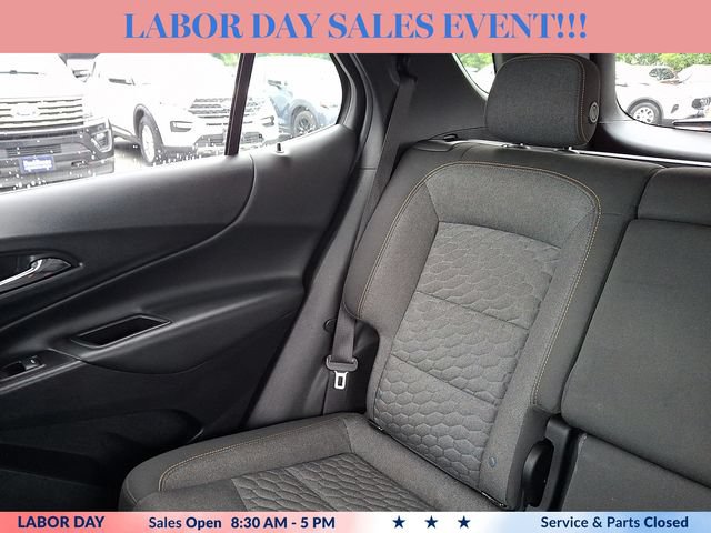 Used 2020 Chevrolet Equinox LT w/ Driver Convenience Package AWD/4WD image 18