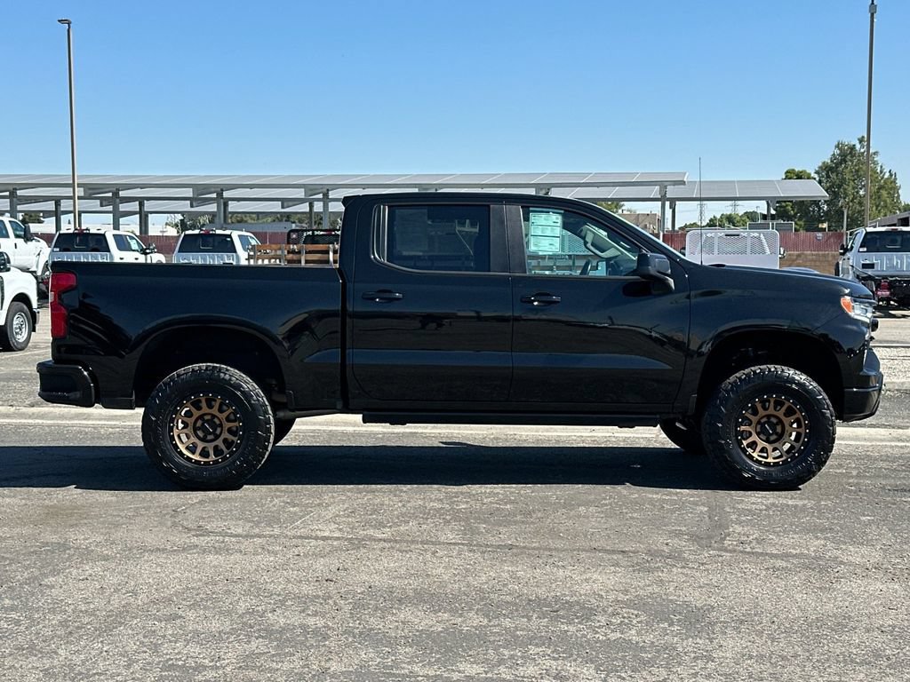 Used 2022 Chevrolet Silverado 1500 RST w/ Convenience Package II AWD/4WD image 2