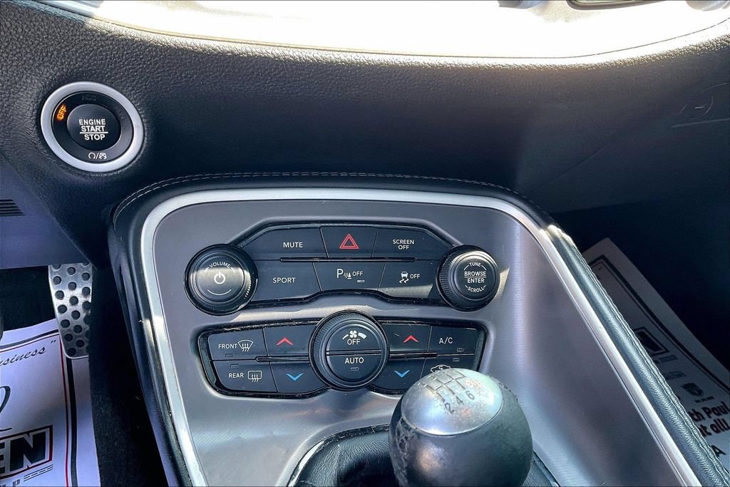Used 2022 Dodge Challenger R/T RWD image 30