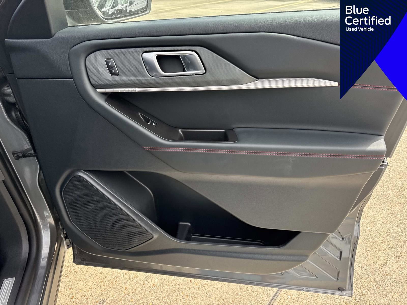 Certified 2025 Ford Explorer ST-Line AWD/4WD image 18