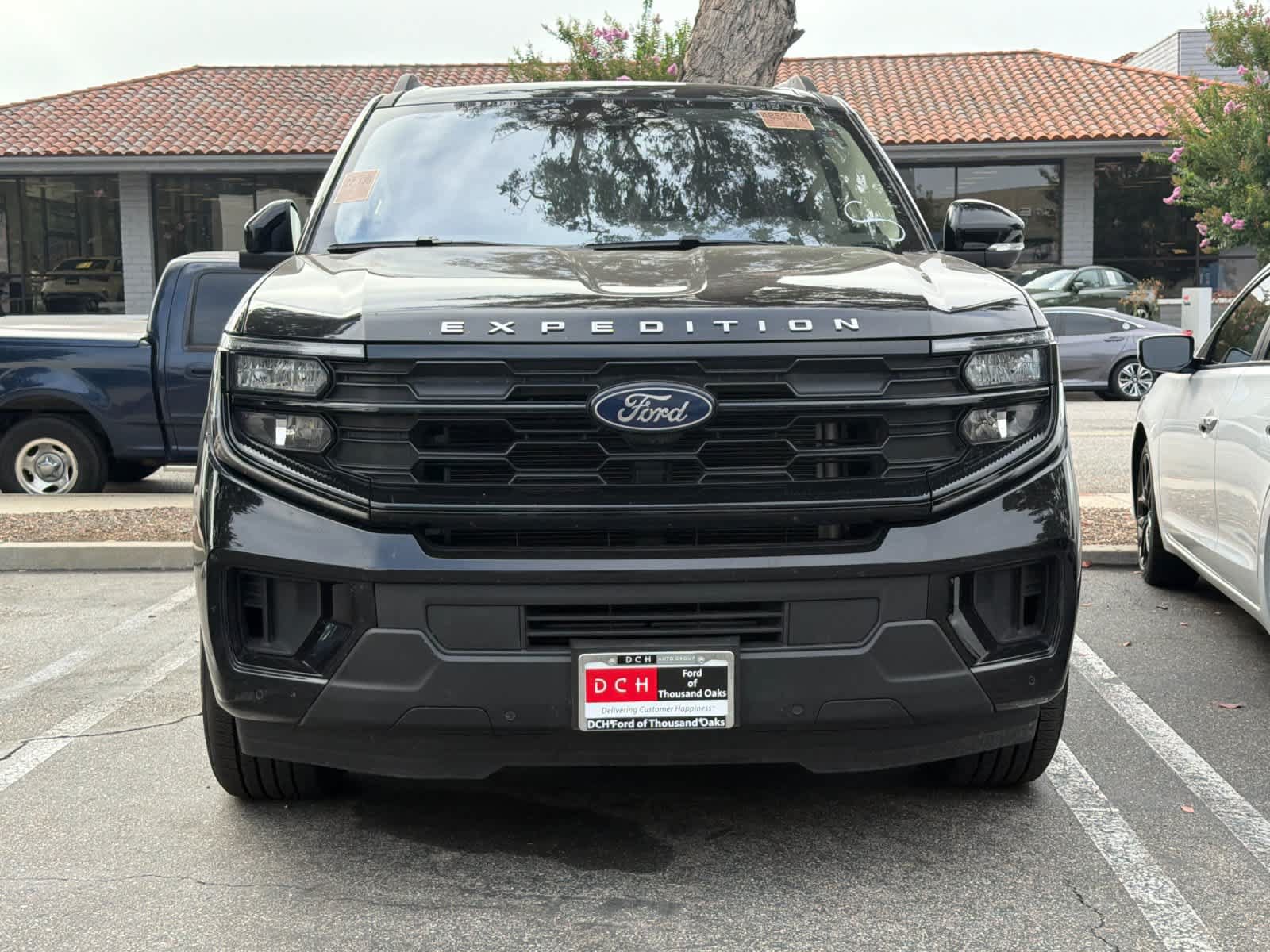 Certified 2025 Ford Expedition Active RWD image 2