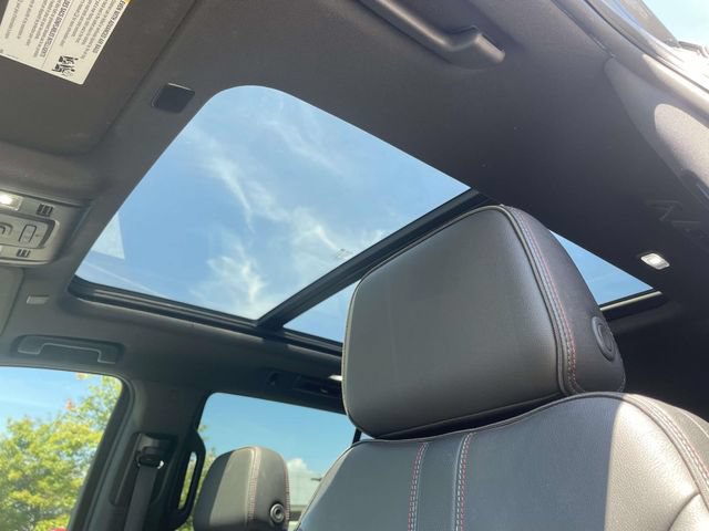 Used 2022 Chevrolet Tahoe RST w/ Luxury Package AWD/4WD image 26