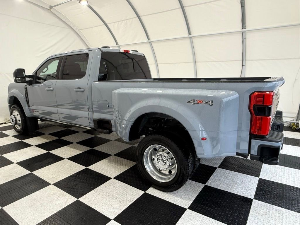 Certified 2026 Ford F450 Platinum image 2