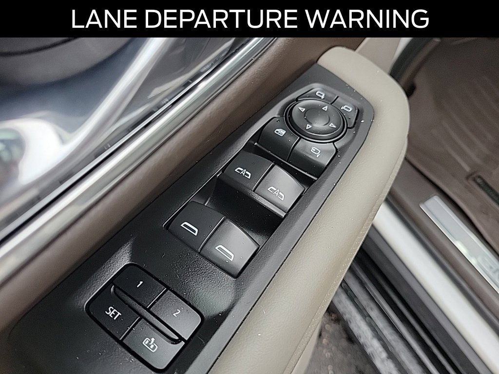 Used 2021 GMC Yukon XL SLT w/ SLT Luxury Plus Package AWD/4WD image 23