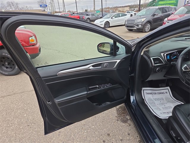 Certified 2020 Ford Fusion SEL image 35