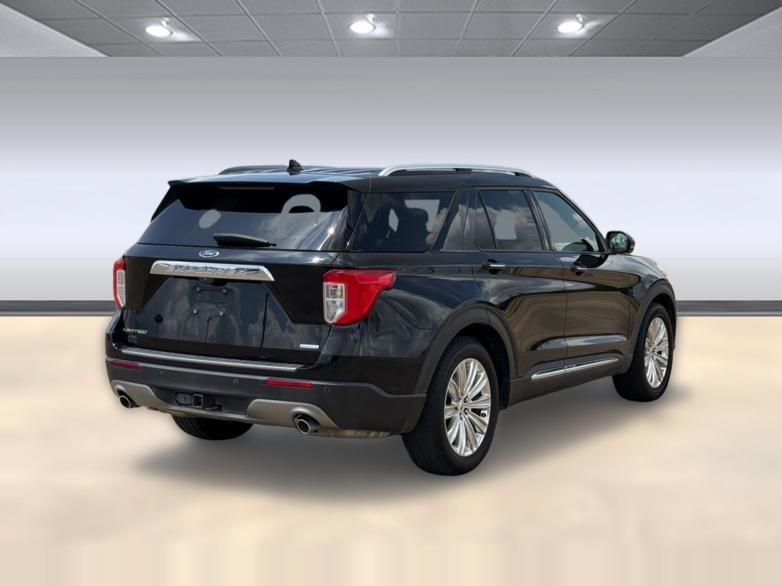 Certified 2020 Ford Explorer Limited w/ Class III Trailer Tow Package RWD image 9