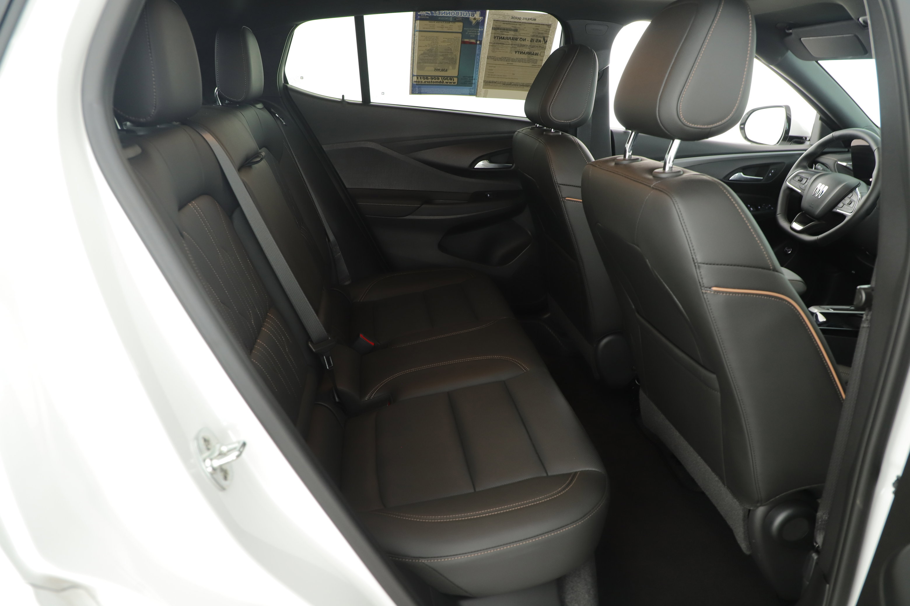 Used 2025 Buick Envista Avenir FWD image 13