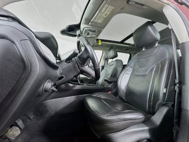 Used 2022 Jeep Compass Limited w/ Sun and Sound Group AWD/4WD image 11