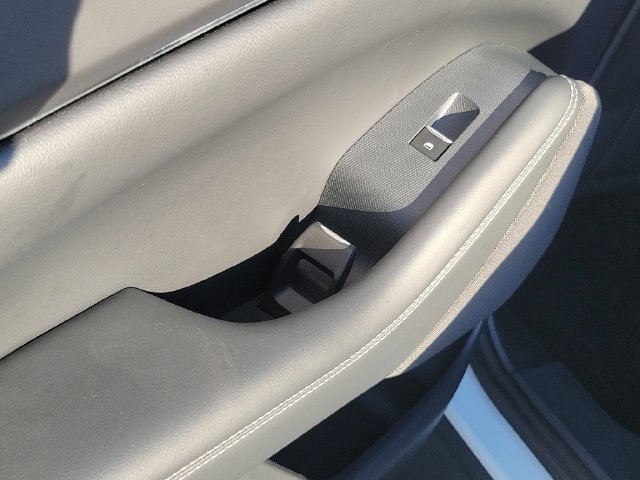 Certified 2023 Ford Mustang Mach-E Select RWD image 12