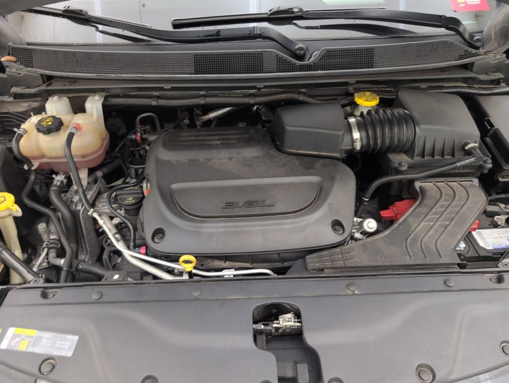 Used 2022 Chrysler Pacifica Touring-L FWD image 37