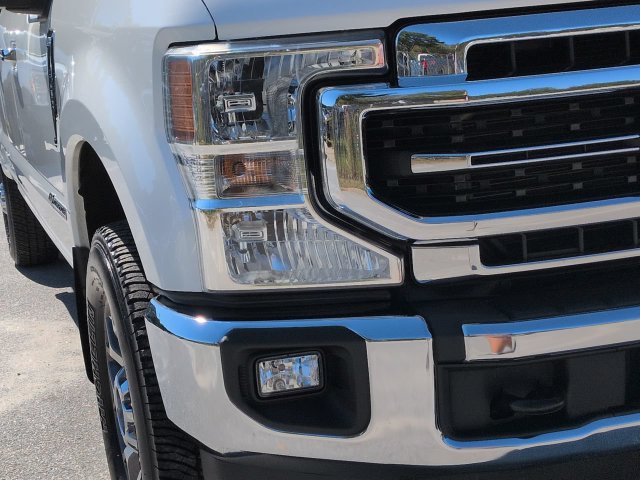 Certified 2022 Ford F350 Lariat w/ Lariat Value Package AWD/4WD image 11