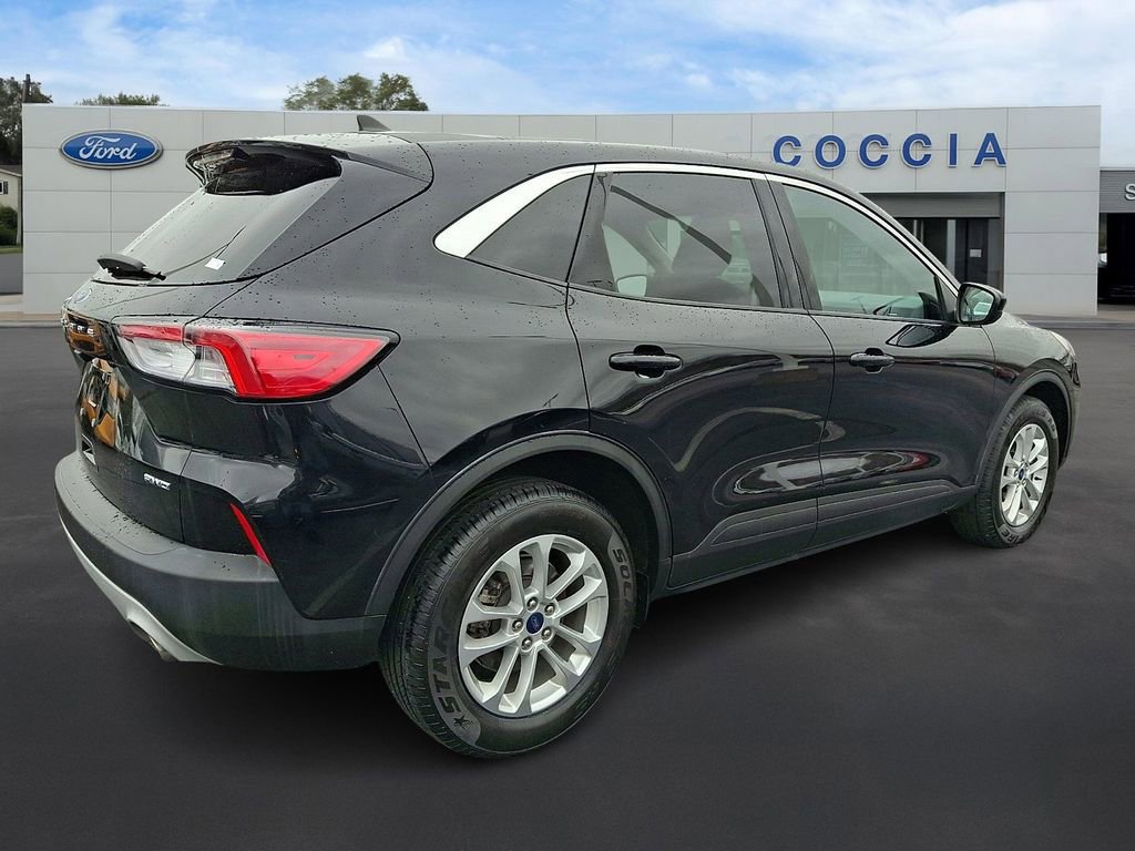 Certified 2020 Ford Escape SE image 5