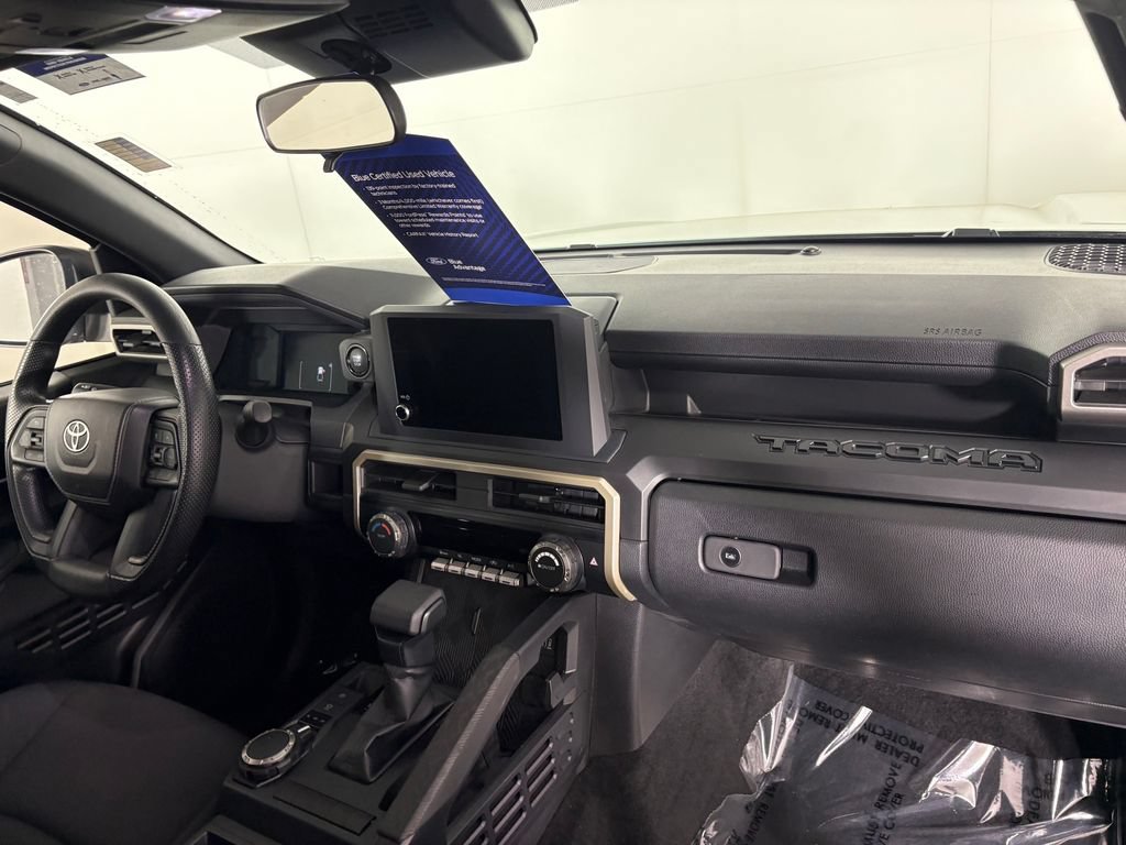 Used 2025 Toyota Tacoma SR AWD/4WD image 34