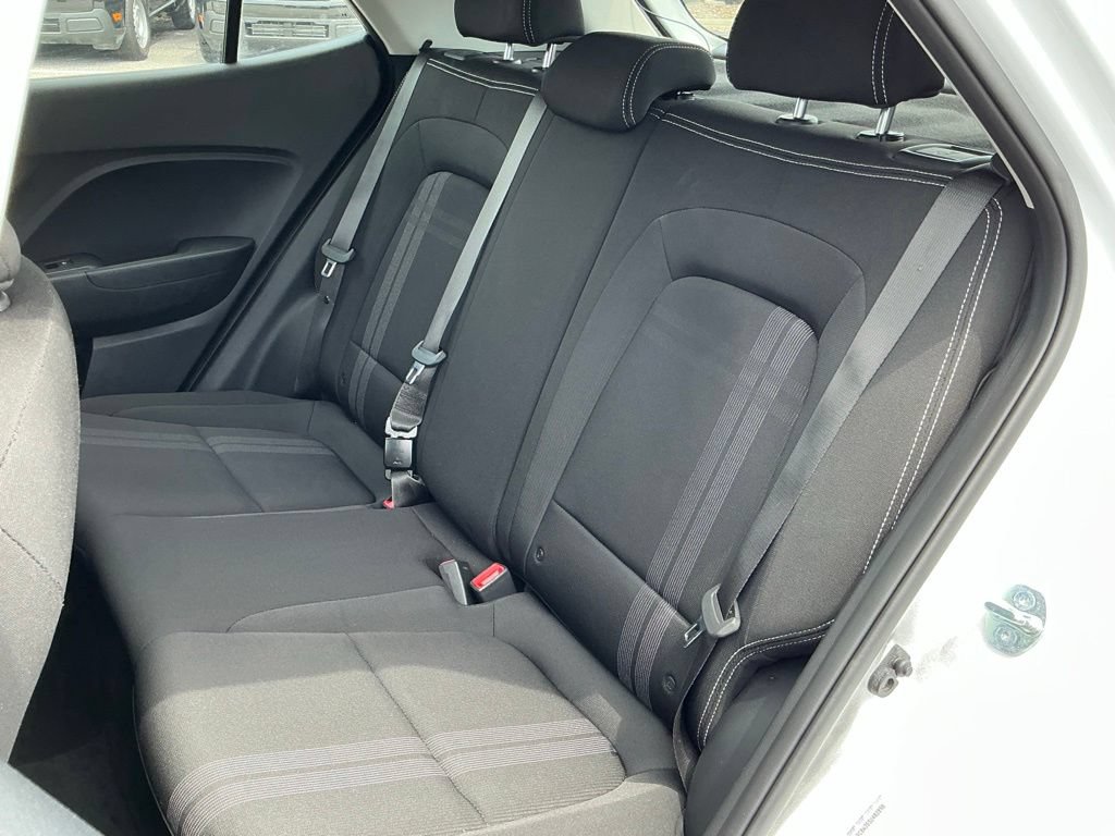 Used 2025 Hyundai Venue SEL FWD image 29