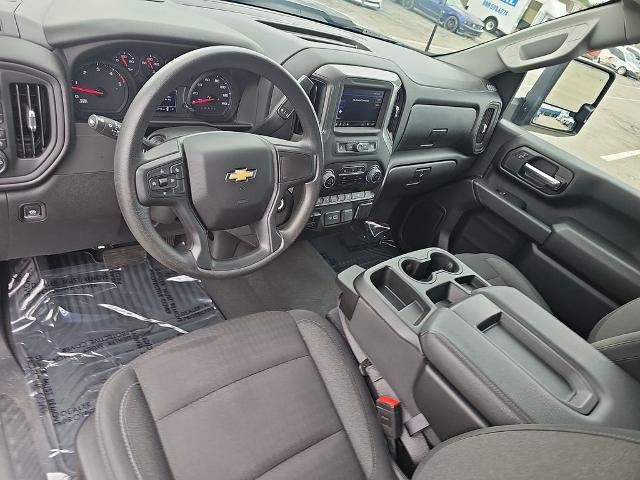 Used 2025 Chevrolet Silverado 2500 Custom w/ Custom Value Package AWD/4WD image 15