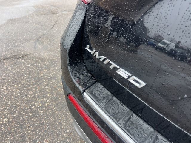 Certified 2022 Ford Explorer Limited w/ Limited Technology Package image 27