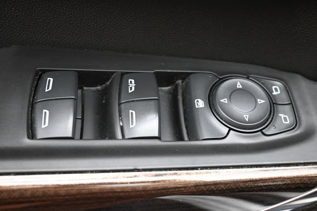 Used 2020 Chevrolet Silverado 1500 LT w/ All-Star Edition AWD/4WD image 14