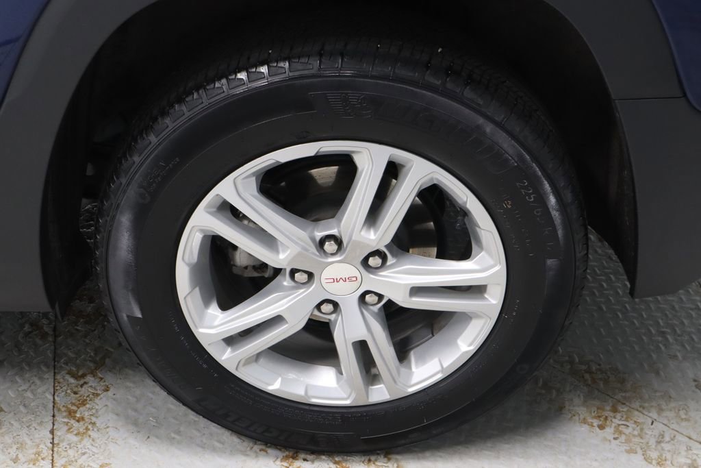 Used 2022 GMC Terrain SLE w/ Driver Convenience Package FWD image 16