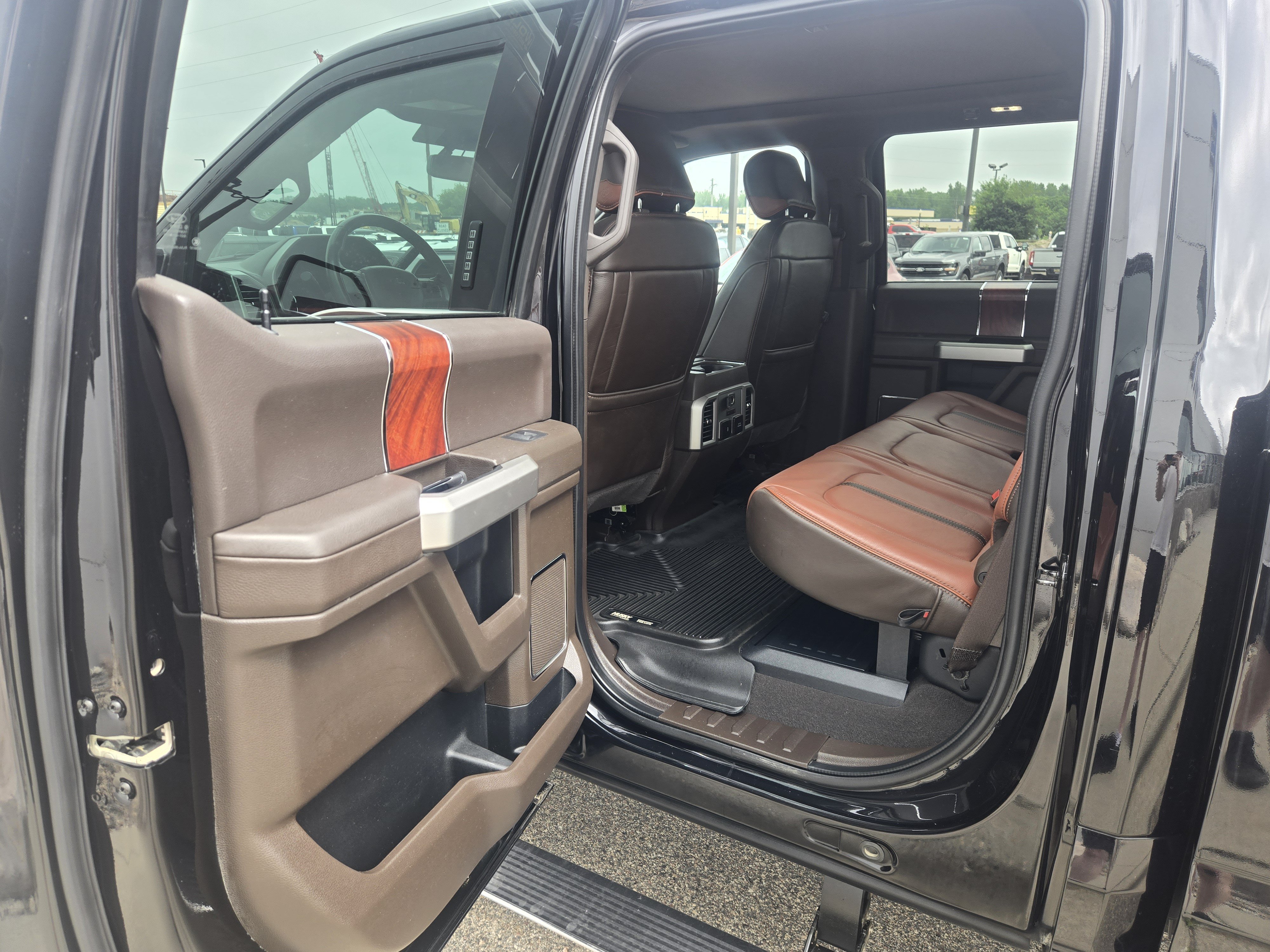Certified 2021 Ford F350 King Ranch w/ King Ranch Ultimate Package AWD/4WD image 12