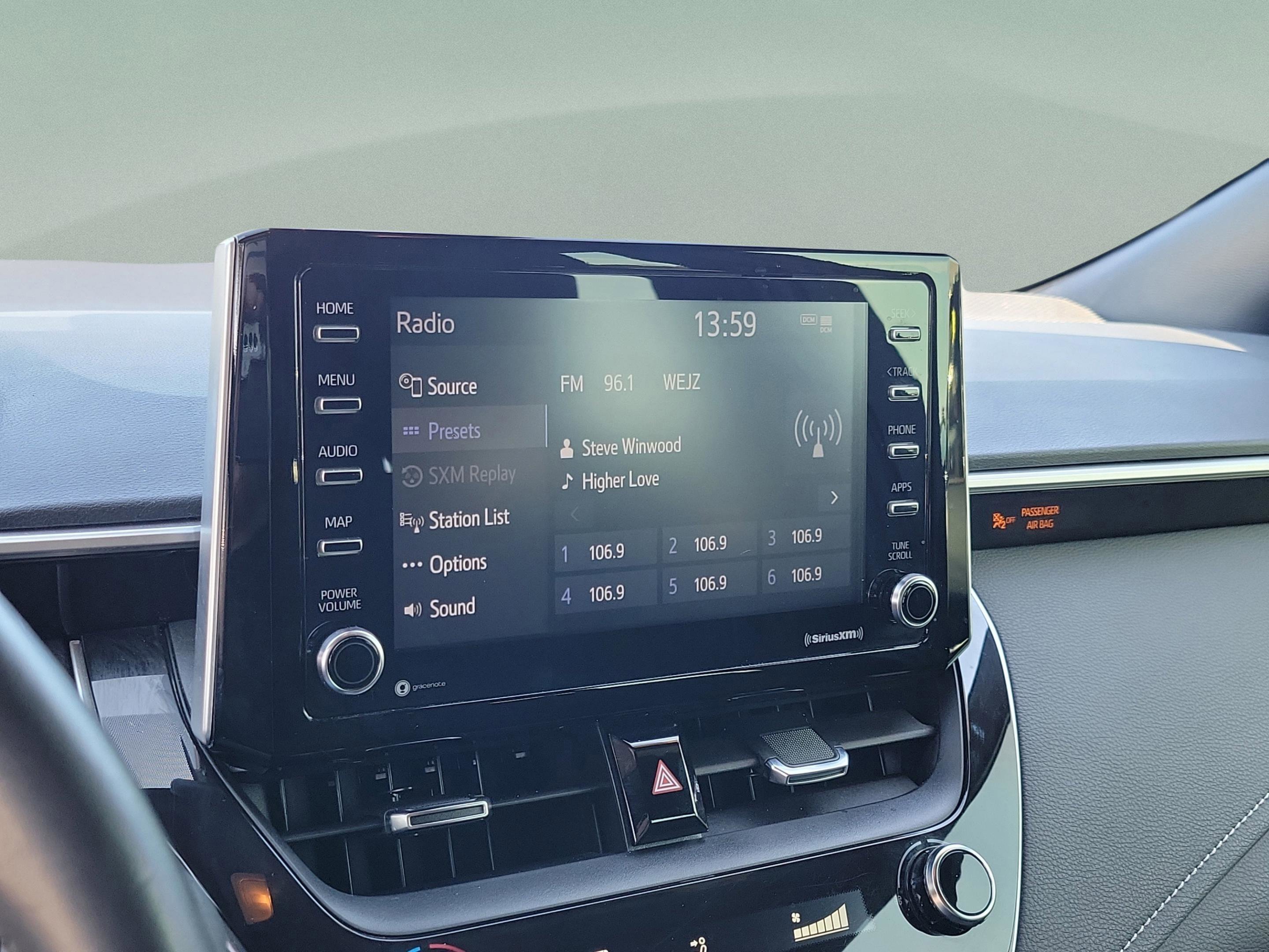 Used 2021 Toyota Corolla SE image 15