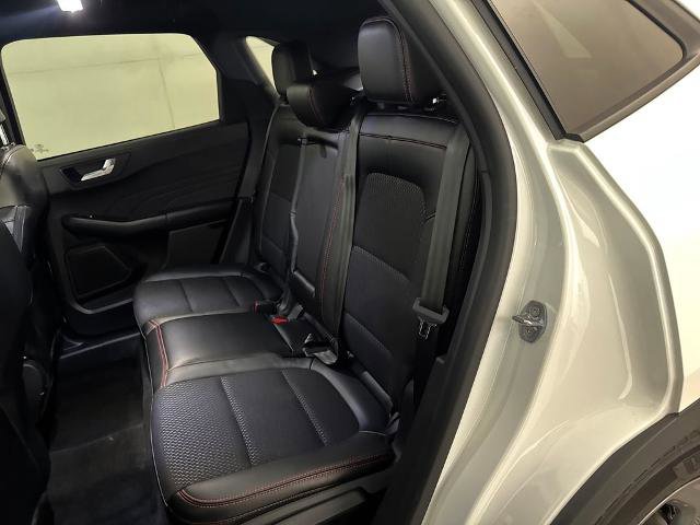 Certified 2025 Ford Escape ST-Line w/ Tech Pack #1 FWD image 31