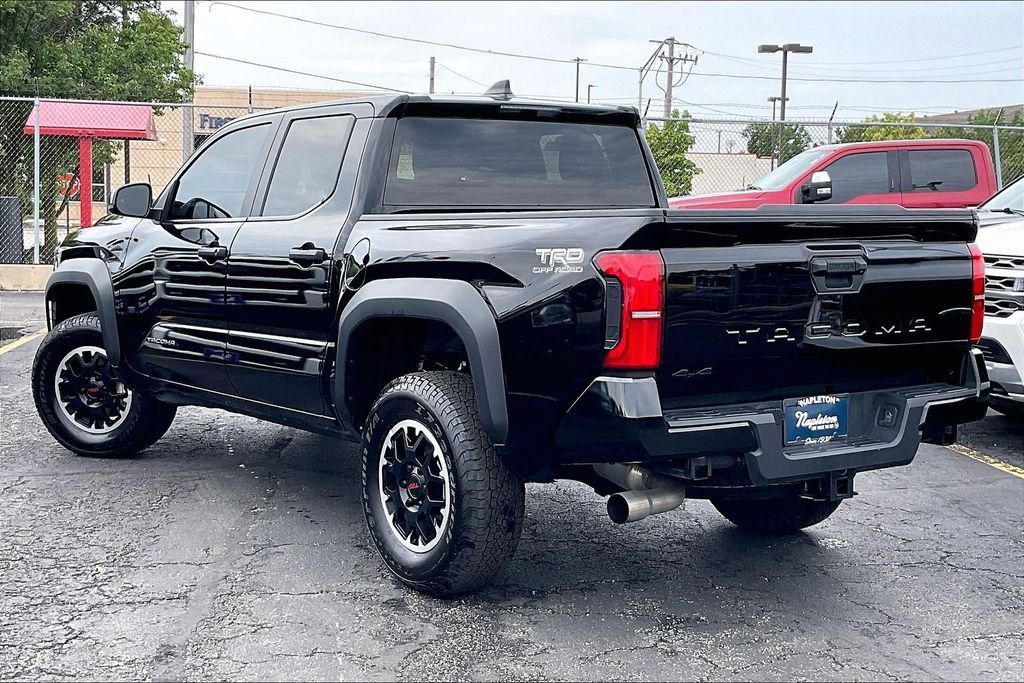 Used 2024 Toyota Tacoma TRD Off-Road AWD/4WD image 10