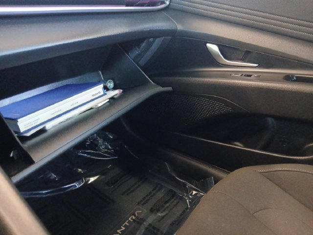 Used 2024 Hyundai Elantra SEL w/ Convenience Package FWD image 13