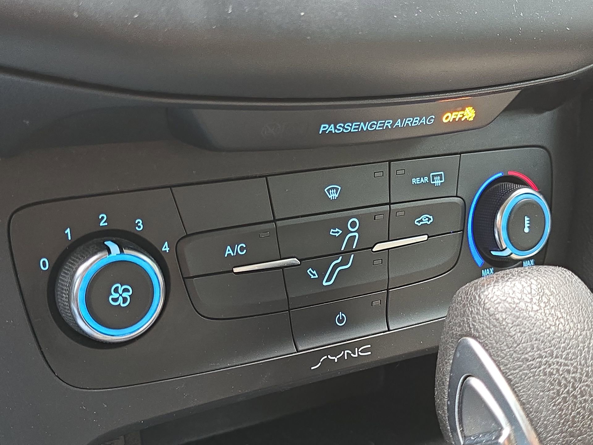 Certified 2017 Ford Focus SE FWD image 17