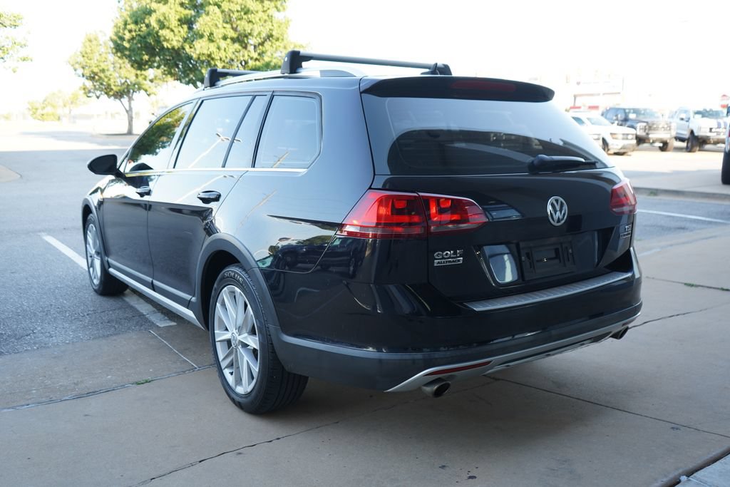 Used 2017 Volkswagen Golf Alltrack S AWD/4WD image 11
