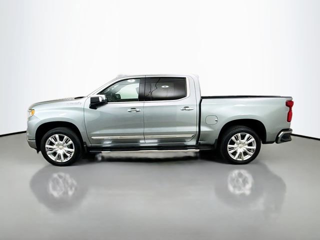 Used 2025 Chevrolet Silverado 1500 High Country w/ High Country Premium Package AWD/4WD image 4