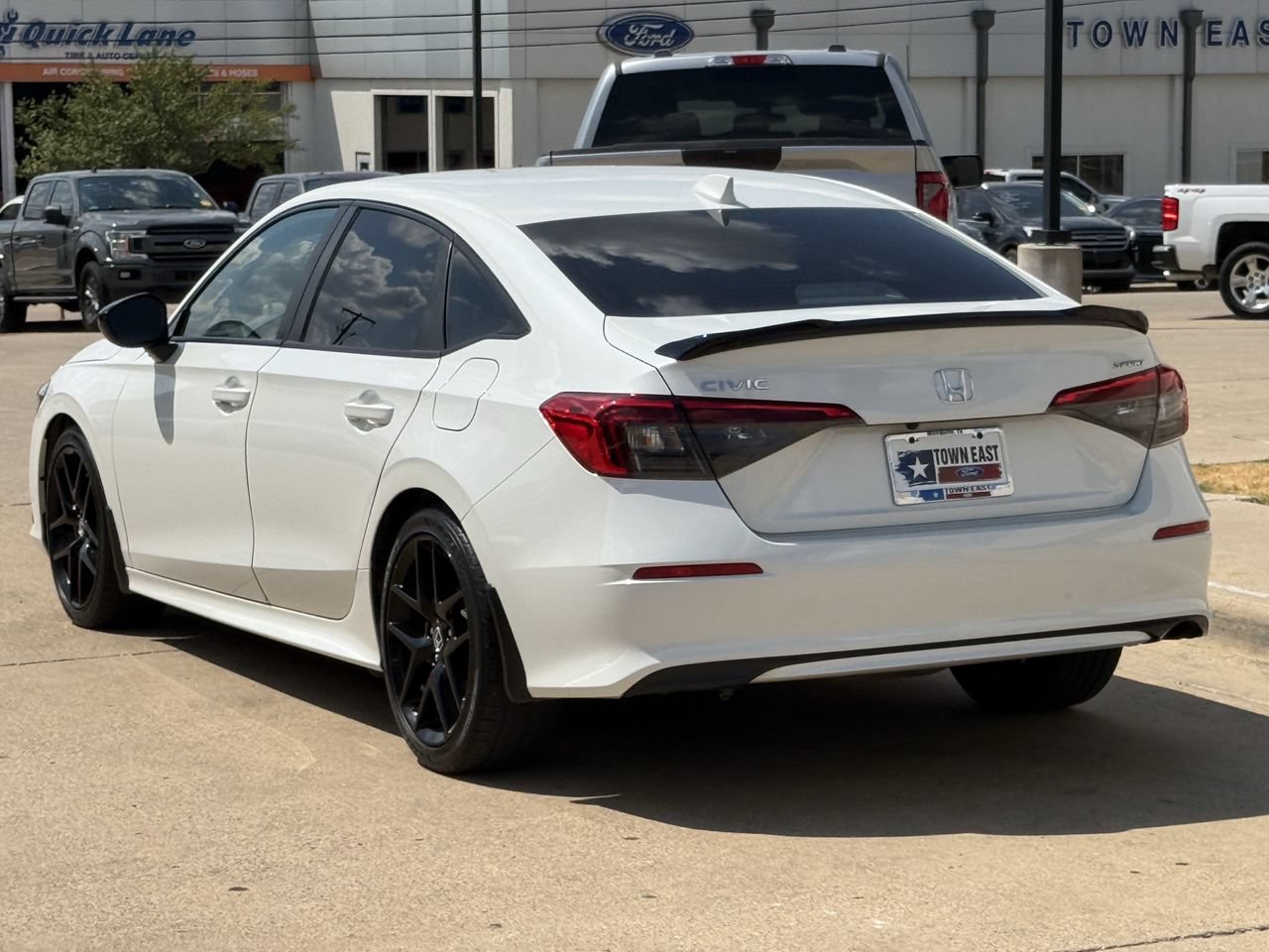 Used 2024 Honda Civic Sport image 5