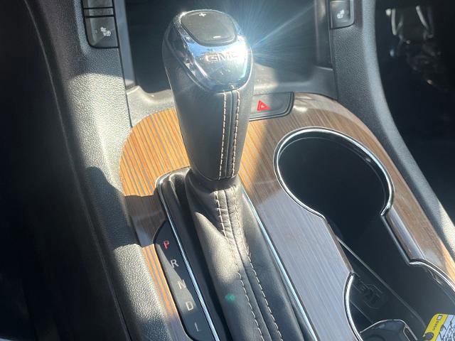 Used 2019 GMC Acadia SLE image 13