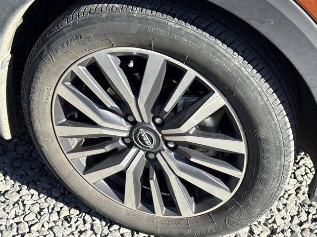 Used 2024 Nissan Kicks SV FWD image 6