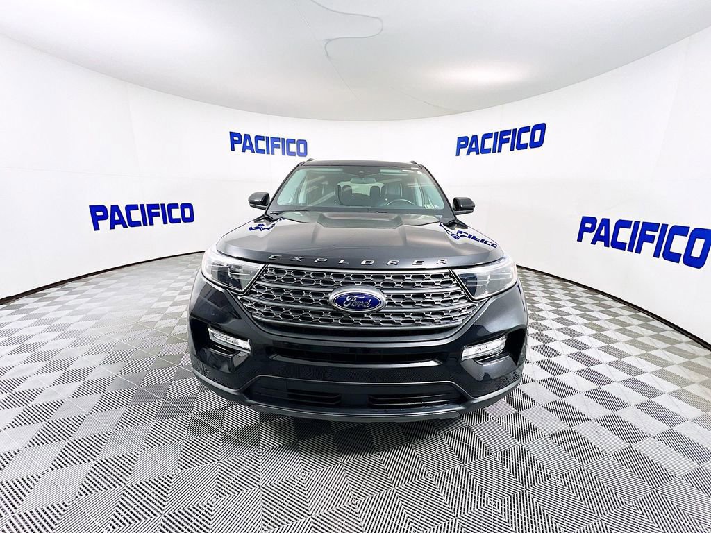 Certified 2024 Ford Explorer XLT w/ Equipment Group 202A image 8