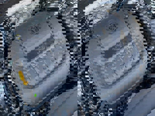 Used 2024 Volkswagen Tiguan SE w/ Panoramic Sunroof Package image 39