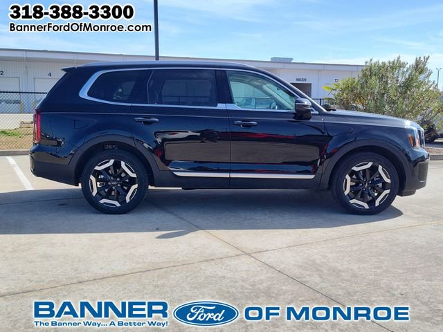 Used 2024 Kia Telluride S w/ S Sunroof Package image 8