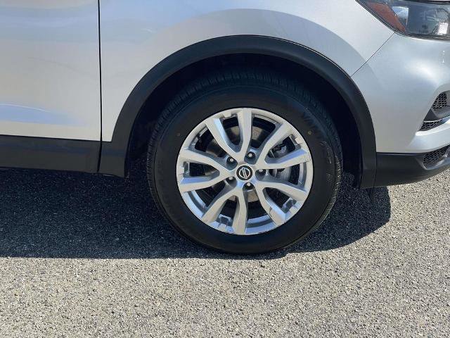 Used 2021 Nissan Rogue Sport S image 25