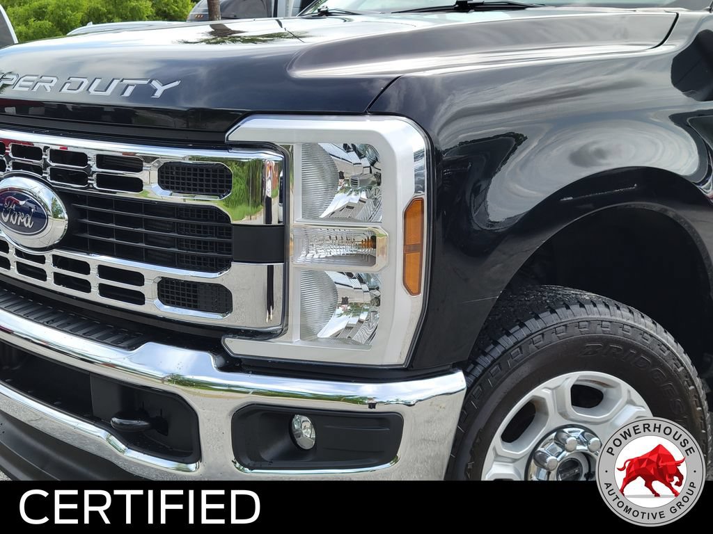 Certified 2025 Ford F250 XLT w/ FX4 Off-Road Package AWD/4WD image 10