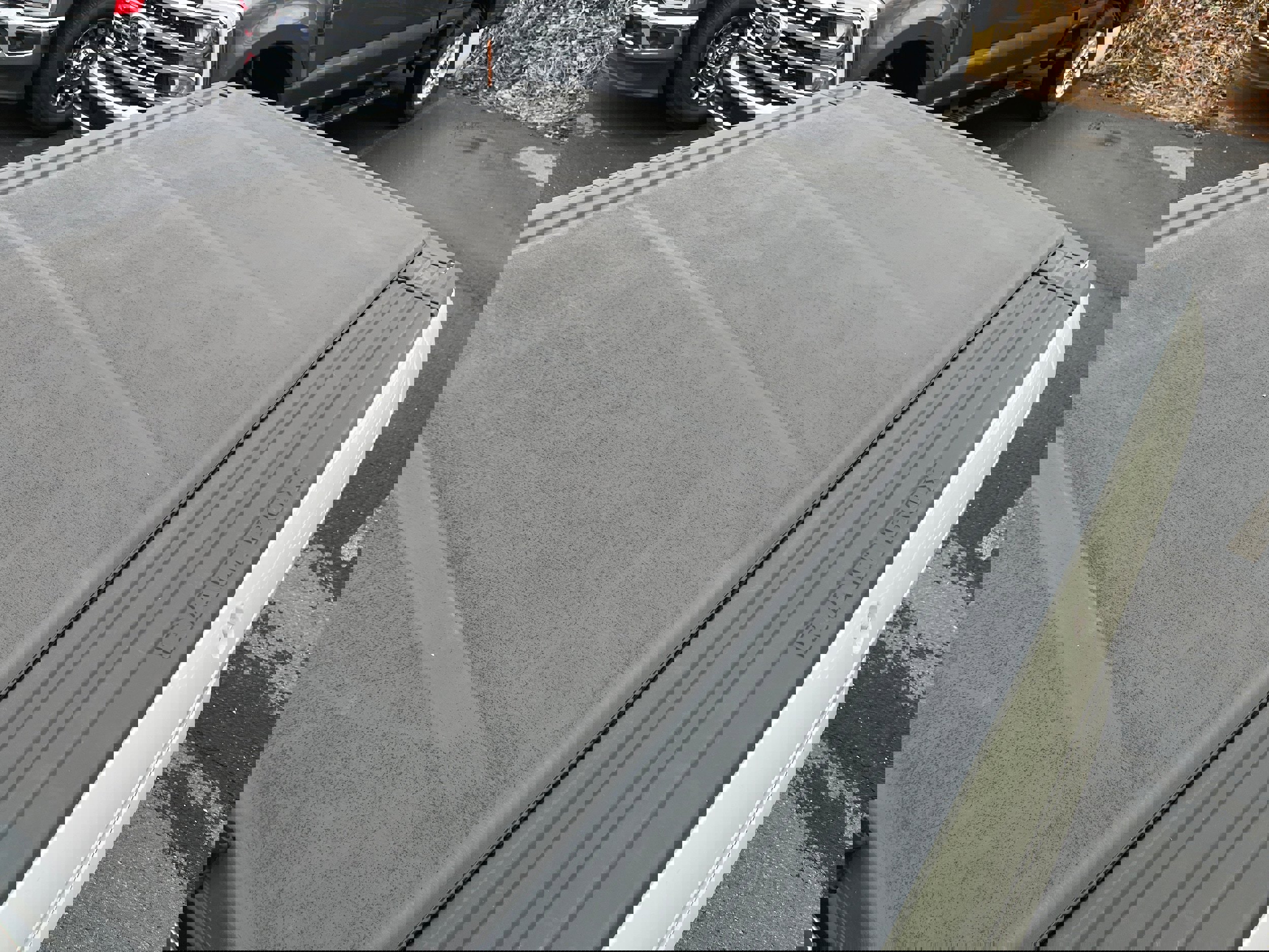 Used 2017 RAM 1500 Laramie w/ Convenience Group image 9