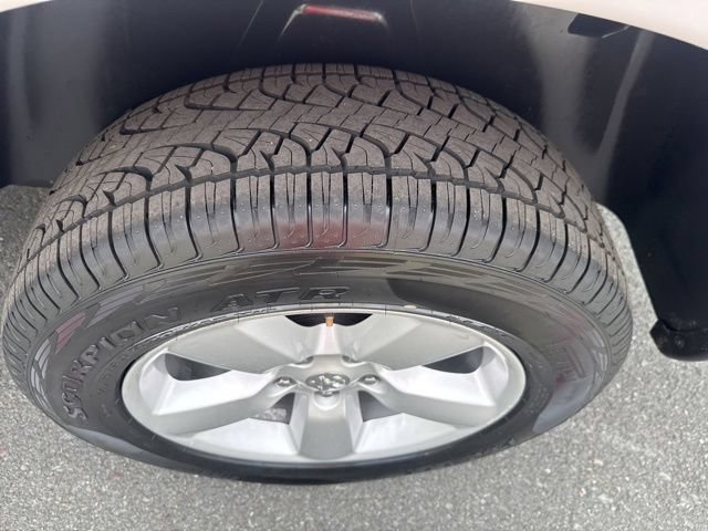 Used 2024 RAM 1500 Classic SLT AWD/4WD image 13