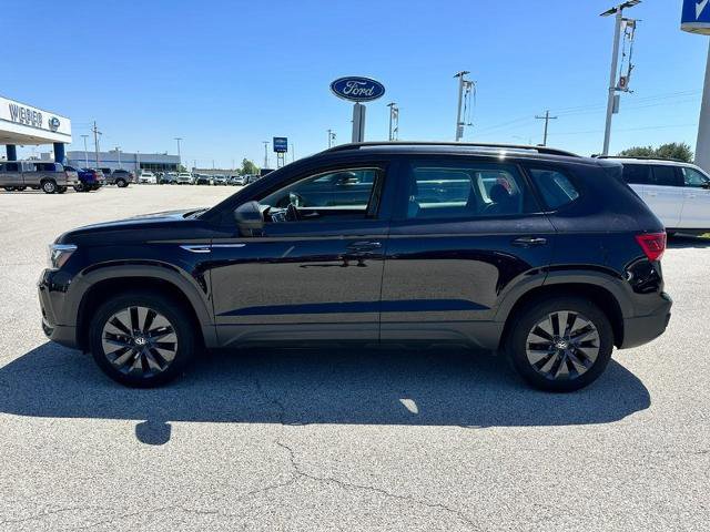 Used 2024 Volkswagen Taos S FWD image 2