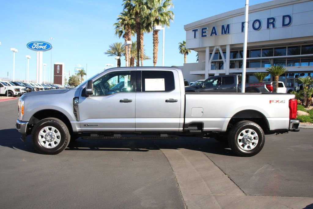 Certified 2023 Ford F350 XLT image 4