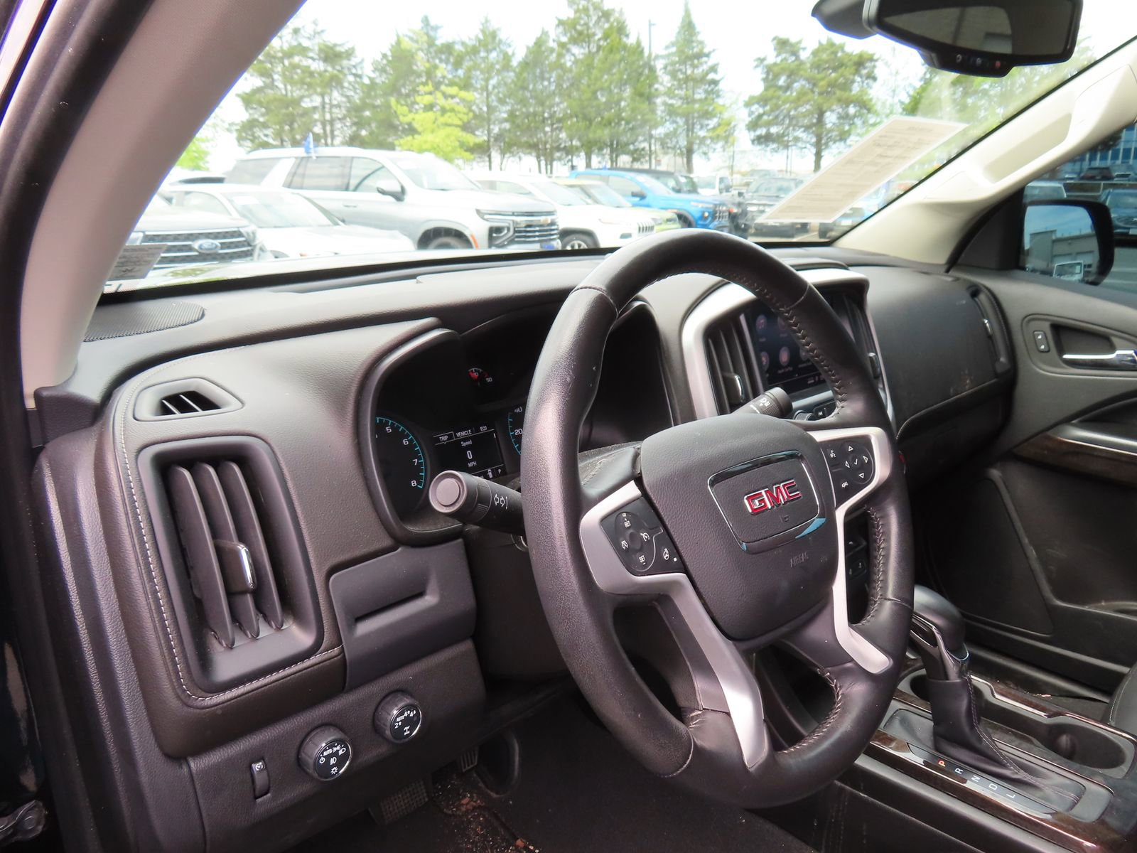 Used 2022 GMC Canyon Elevation w/ Elevation Premium Package AWD/4WD image 14