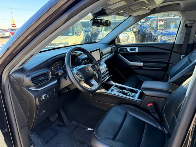 Certified 2022 Ford Explorer XLT w/ Equipment Group 202A image 14