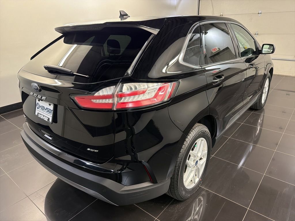 Certified 2022 Ford Edge SEL w/ Convenience Package AWD/4WD image 6